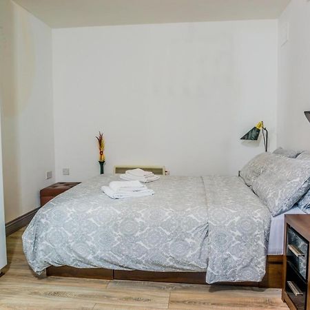 1 Bedroom Apartment By Trinity Dublin Exterior foto